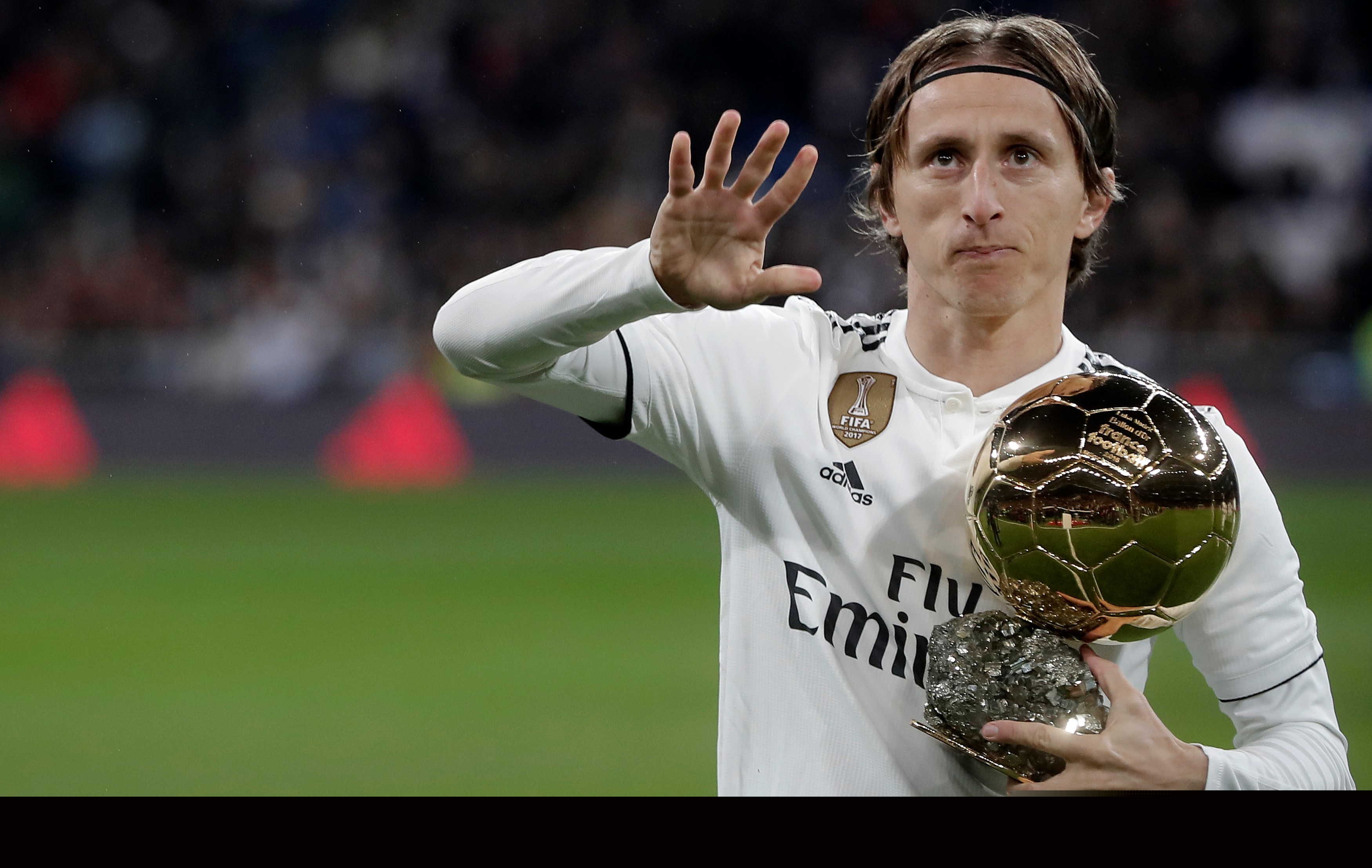 双方围绕绿球互做安全球